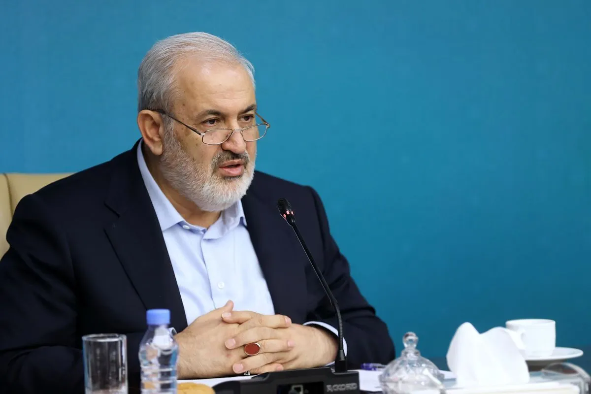 وزیر نیرو: مردم بابت افت فشار آب ما را ببخشند، چاره‌ای نداریم