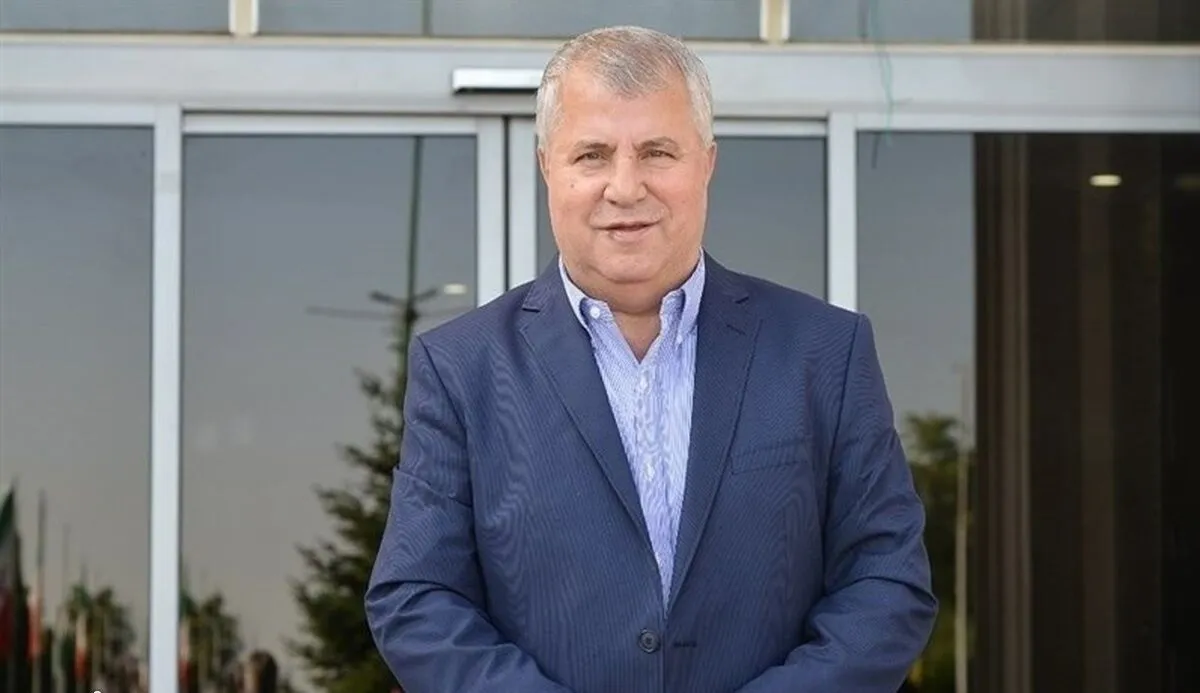 علی پروین: قانون سقف بودجه باید برداشته شود