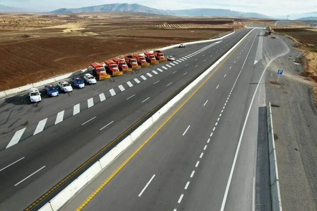 آغاز احداث آخرین حلقه کریدور شمال‌‑جنوب؛ آزادراه شیراز‑بوشهر کلید خورد