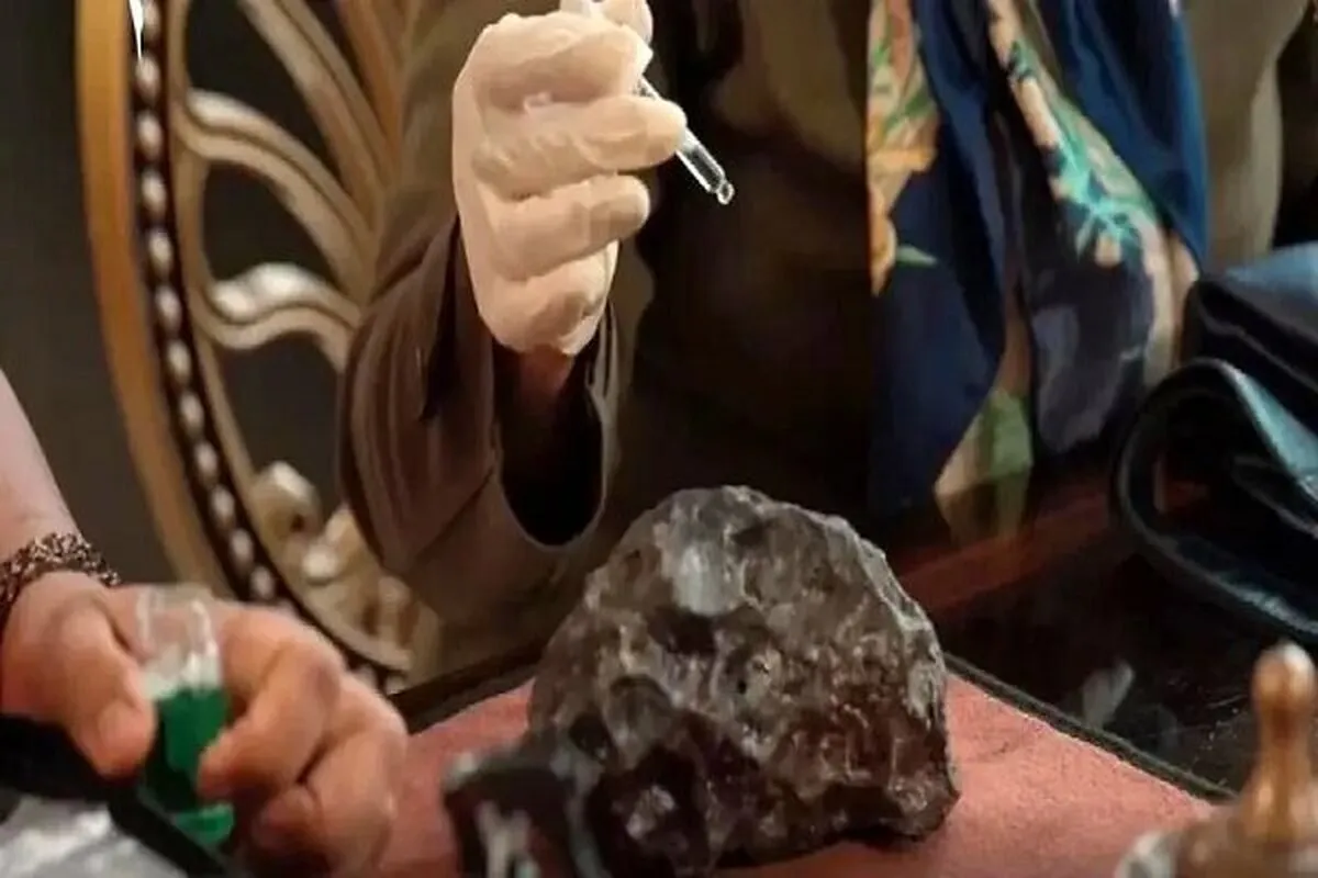 شهاب سنگ نقی معمولی هنوز قربانی می‌گیرد