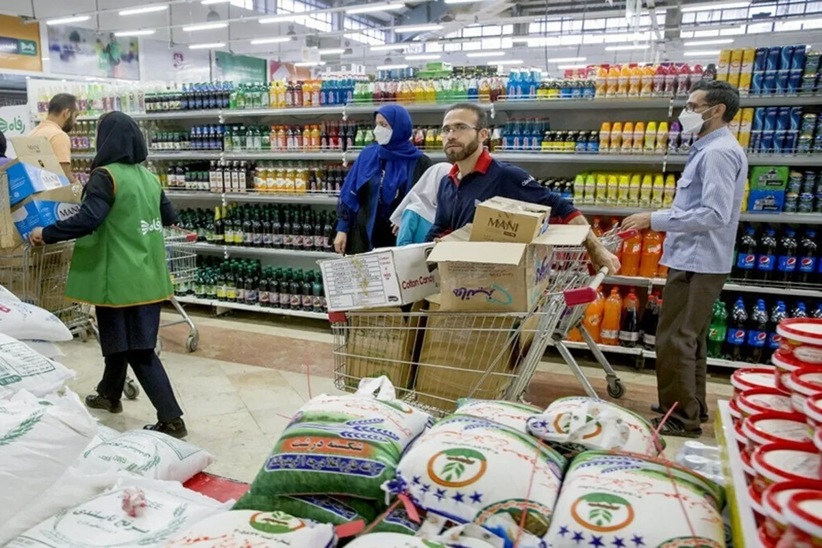 بازار ایران مشکلی در تامین و توزیع کالاهای اساسی ندارد