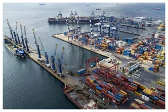 افت ۲۰ درصدی ارزش واردات از ۲۰ کشور همسایه