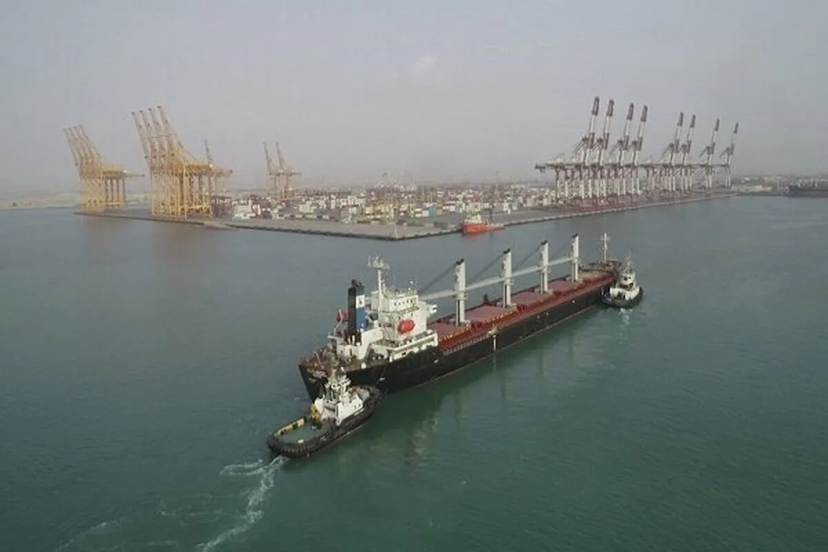 گمرک: سهم بندر شهید رجایی از کل واردات کالاهای اساسی فقط ۸ درصد است