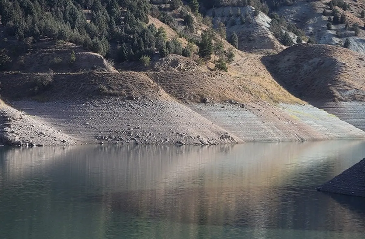 ۵۷ درصد مخزن سد لتیان خالی است