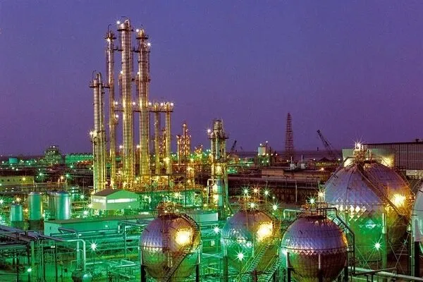 بازگشت تدریجی پتروشیمی‌ها به مدار تولید