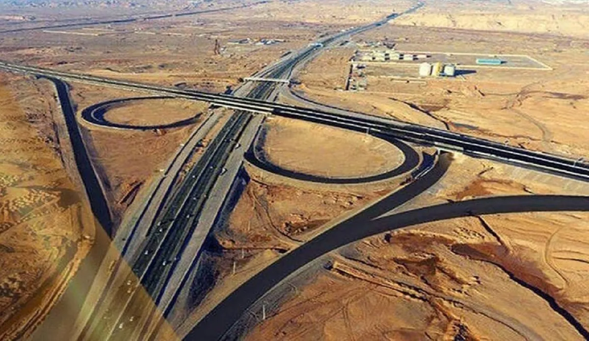 صرفه جویی سالانه ۱۳۶ میلیون لیتر سوخت با افتتاح آزاد راه شیراز- اصفهان