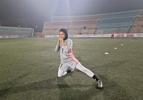 محدثه زلفی تا ساعاتی دیگر در کنار هم‌تیمی‌های خود در تیم ملی بانوان