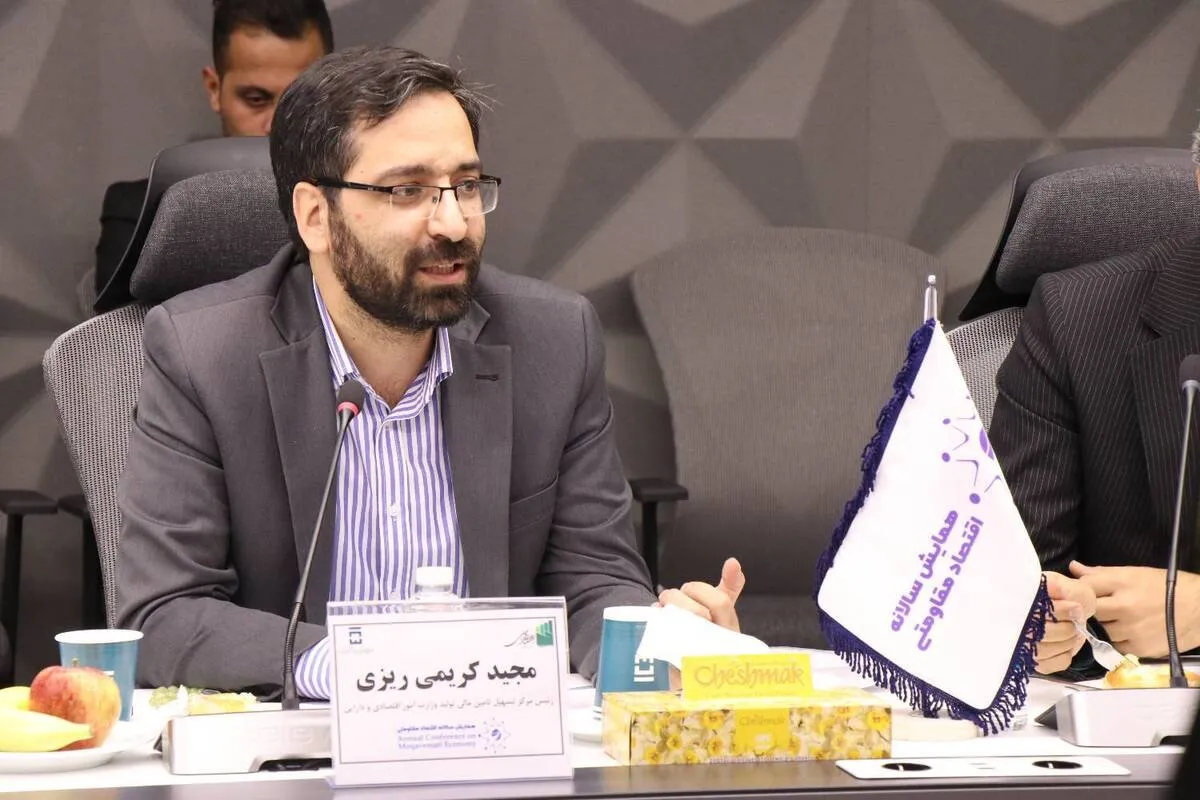 تثبیت نرخ ارز در شرایط تحریم ممکن نیست؛ تک‌نرخی شدن باید تدریجی باشد