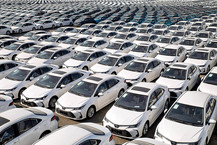 رشد ۱۷ درصدی ارزی واردات خودرو در سال ۱۴۰۴
