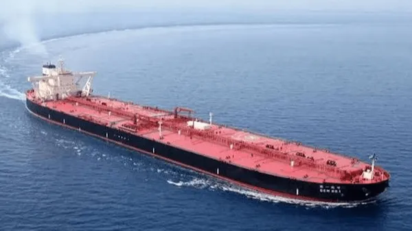 دو نفتکش دیگر از تنگه هرمز برگشت خوردند